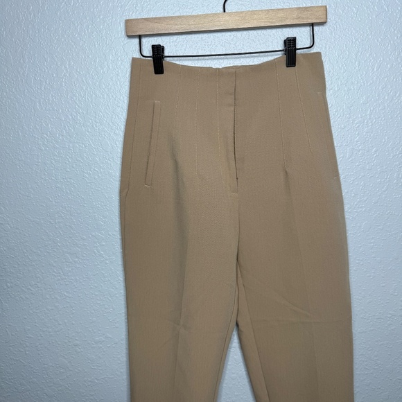 Zara Tan straight leg pants with pleating at top Size Medium -cp - Picture 2 of 7